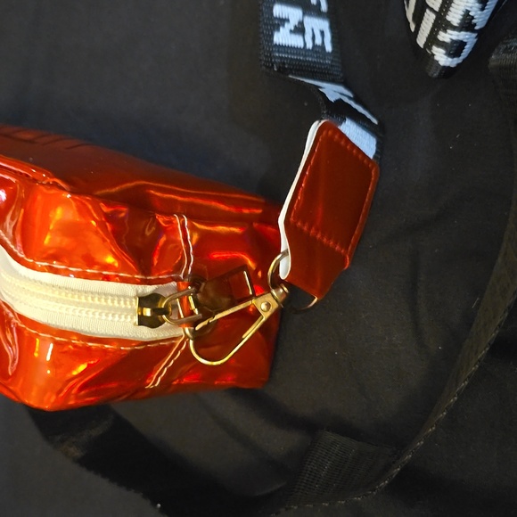 Little Beauty Red Bag - Picture 7 of 7